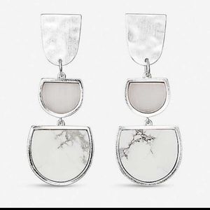 NWT Kendra Scott Silver Luna Earrings